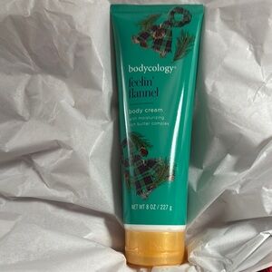Feelin' Flannel Body Cream - Green